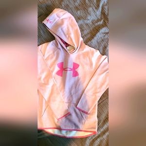 Under Armour Girls Youth XL(YXL) Pink Hoodie. NWT